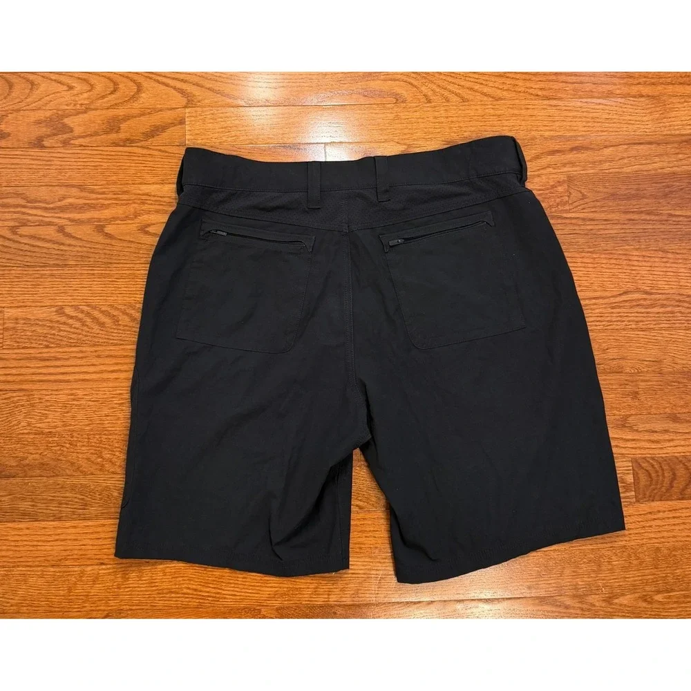 Huk Performance Fishing Cargo Shorts Men XL Black 10